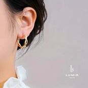 スパイラルウェーブフープピアス