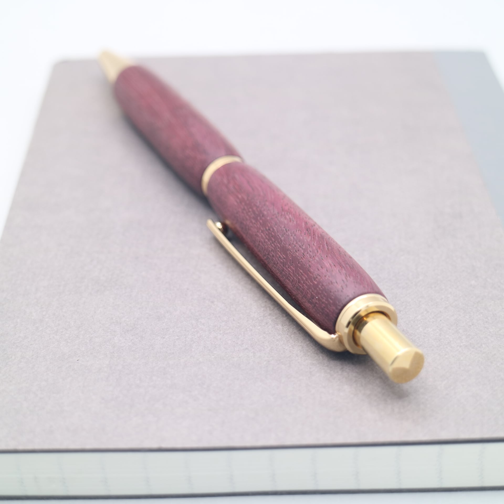 掘り出し物】パープルハート 木軸ボールペン 250942 | 木軸ペン工房