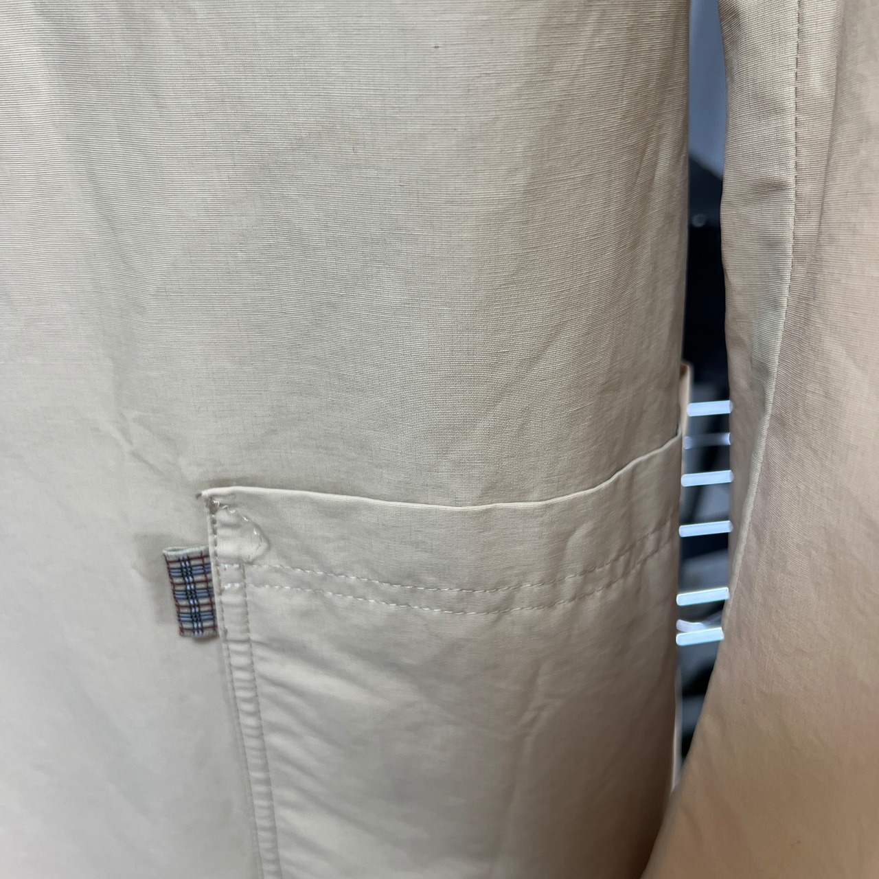 【最終処分SALE】BURBERRY ナイロン ジャケット SIZE L ベージュ A-11341