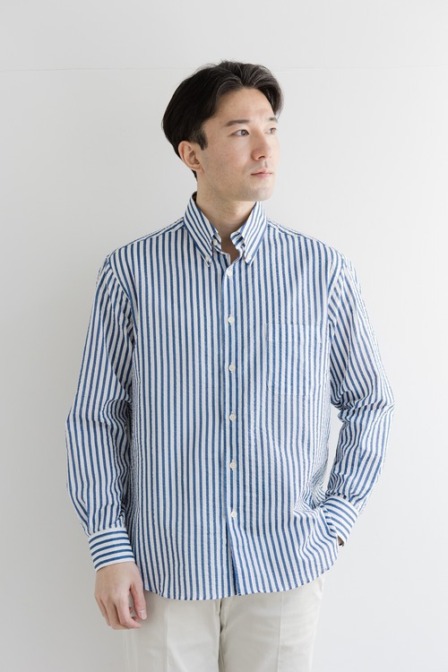 長袖ボタンダウンシャツ