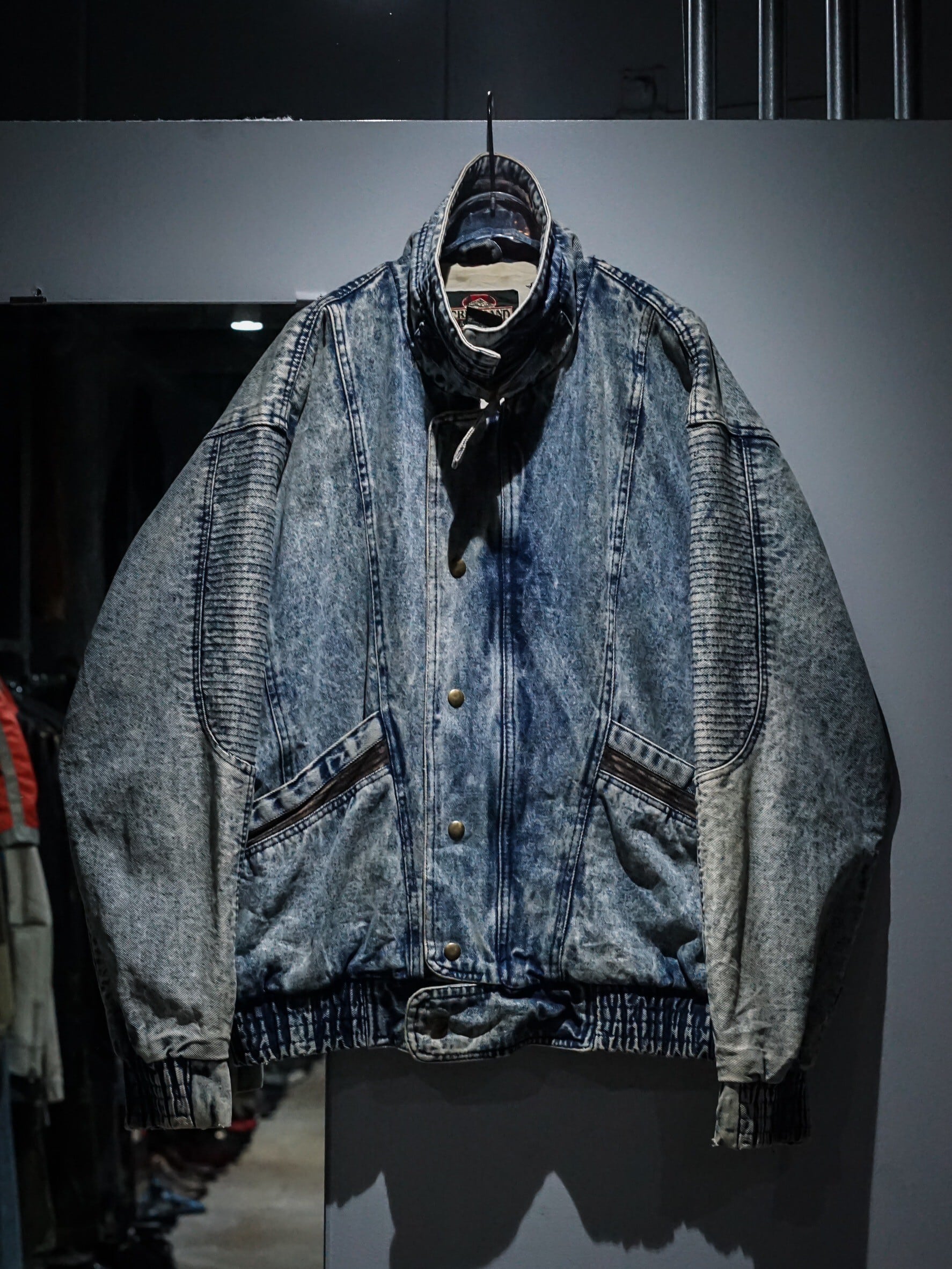 add (c) vintage】High Neck Gimmick Vintage Loose Denim Jacket 