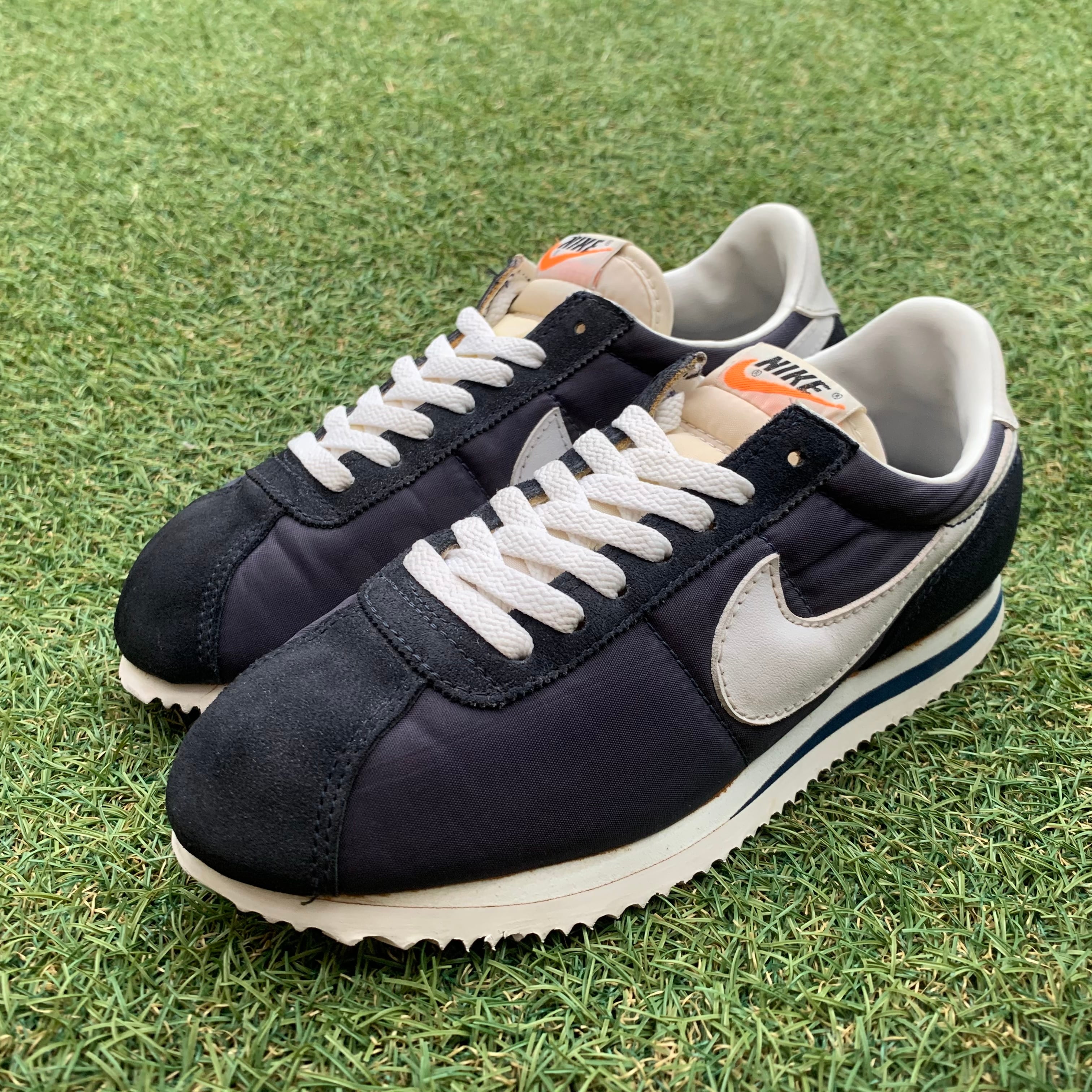 90s CORTEZ 2