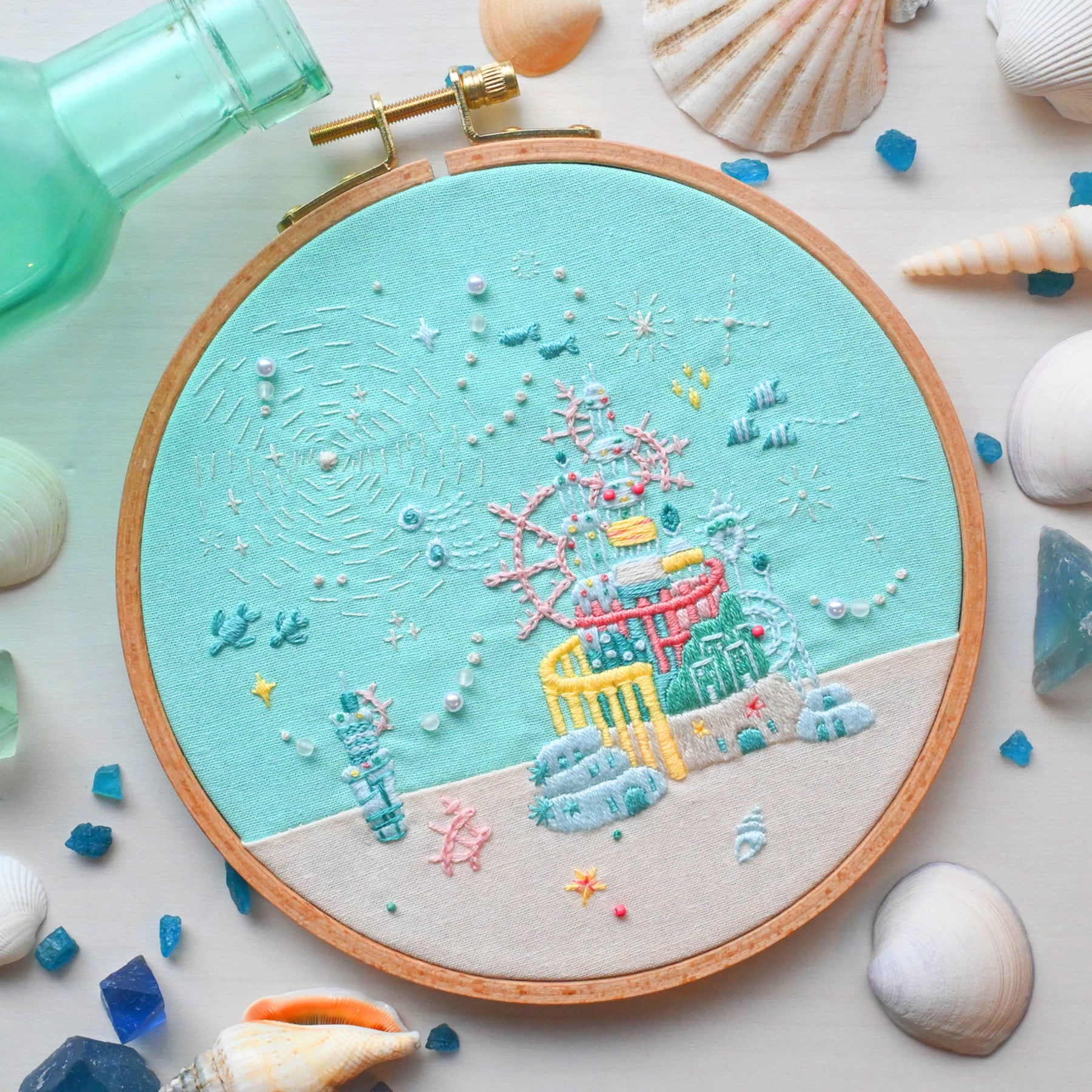 刺繍キット 「マリンスノー神殿」《空想街雑貨店》