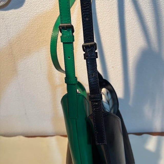 B.stuff　ナイロン×レザーコンビショルダー