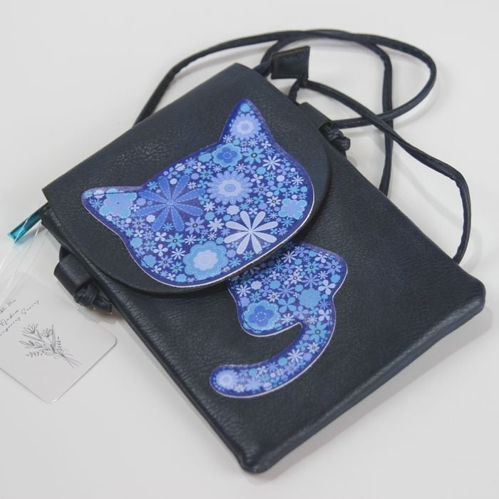 猫柄ショルダーバッグ スマホポシェット 斜めがけ かわいいネコ 猫柄ショルダーバッグ スマホポシェット 斜めがけ かわいいネコ