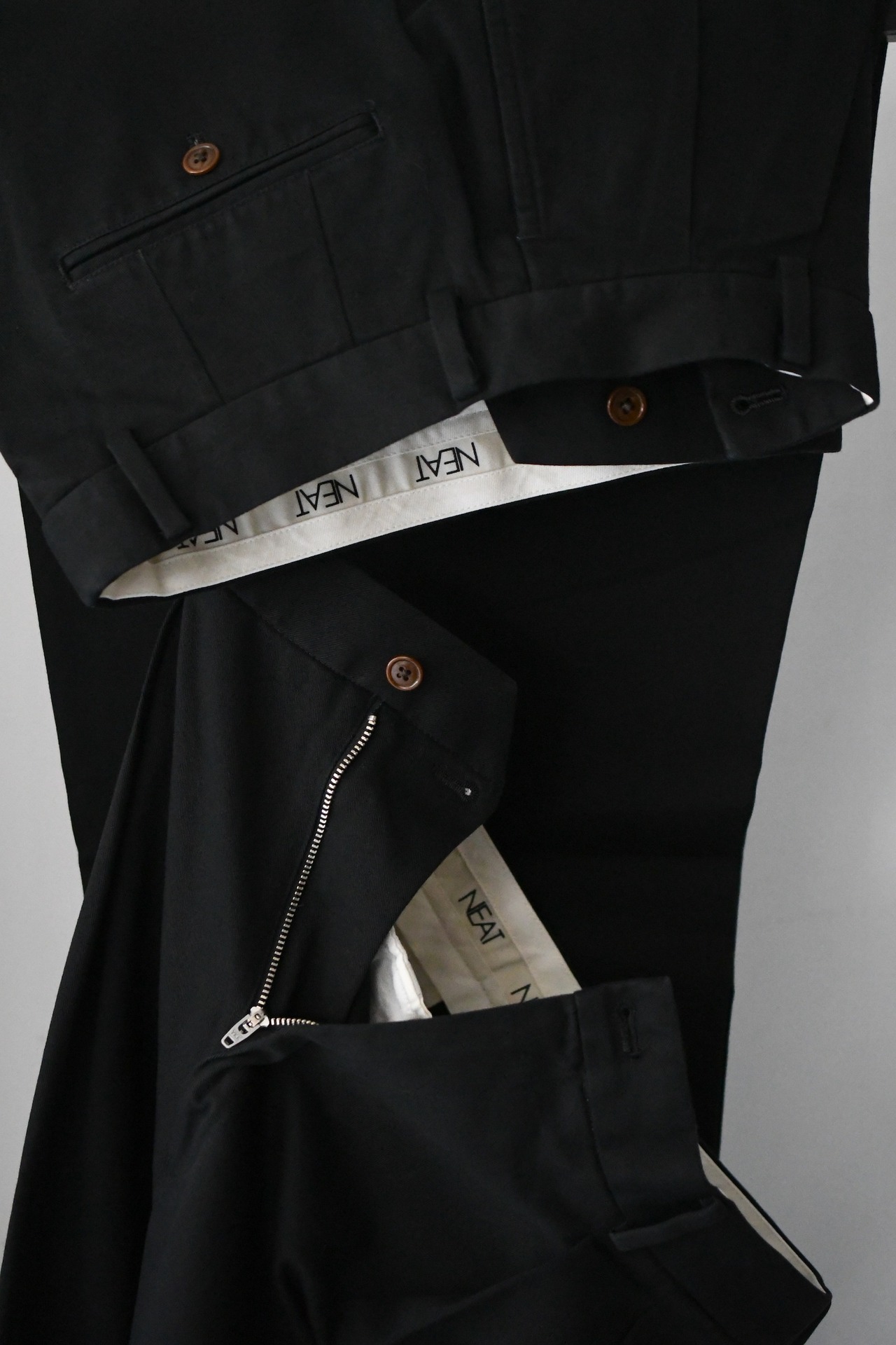 NEAT Chino (Black)
