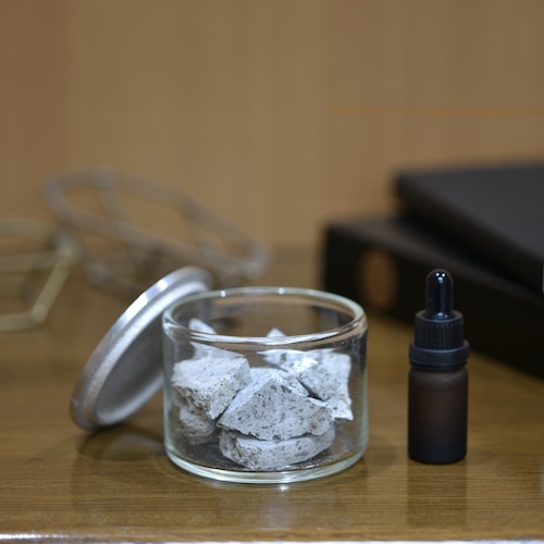 《アップサイクル｜端材を活用した大谷石のアロマディフューザー》Oya Aroma Stone Diffuser｜NAGAE+（ナガエプリュス）