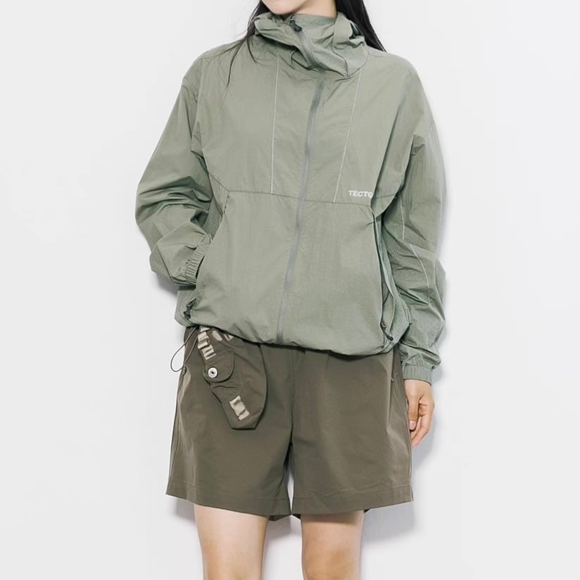 アウトドア撥水軽量ジップアウター C00517