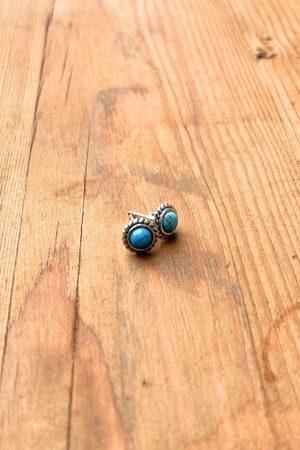 ネイティブターコイズピアス