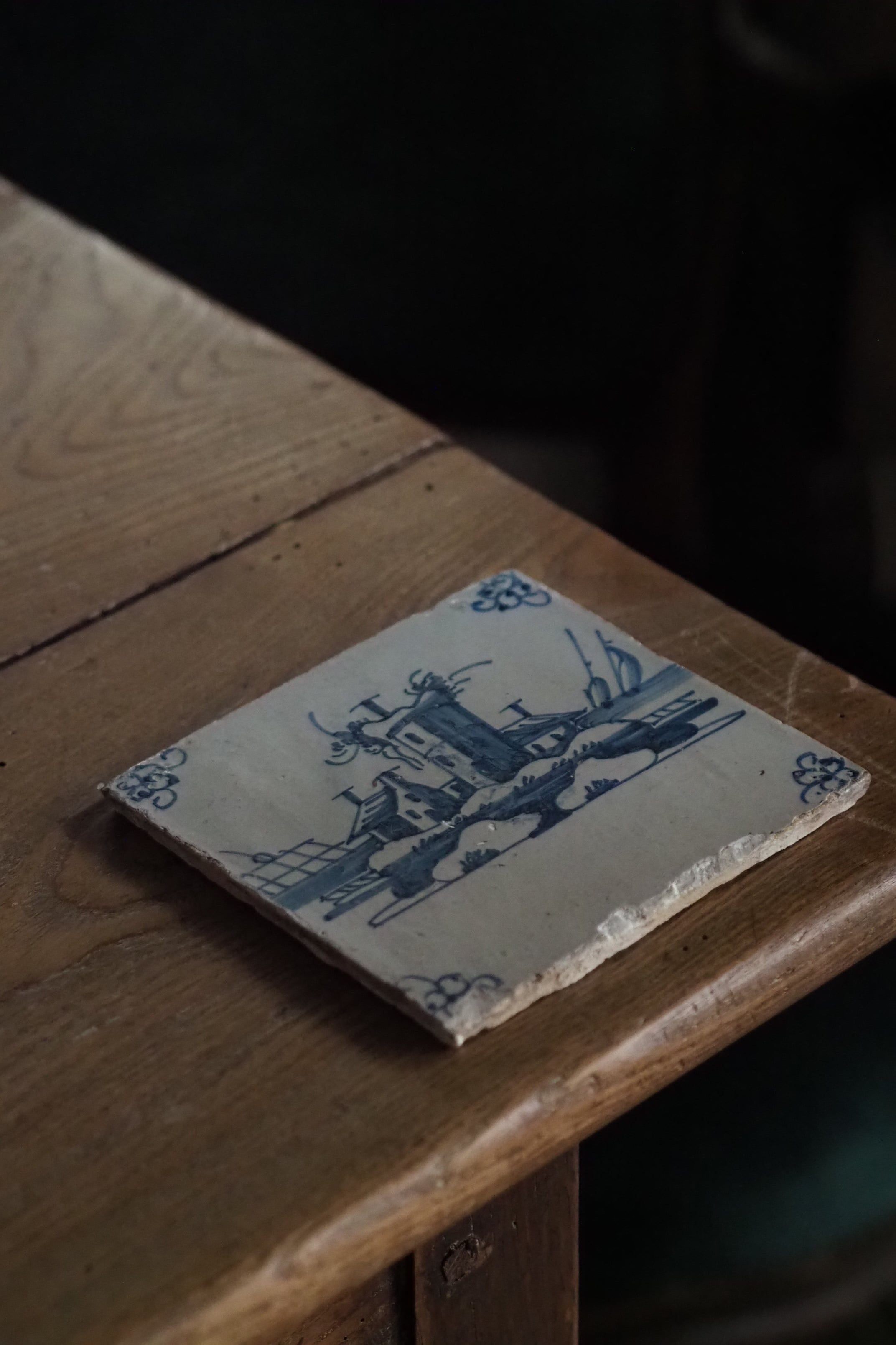 デルフトタイル 浮かぶ小島にある家-antique delft tile