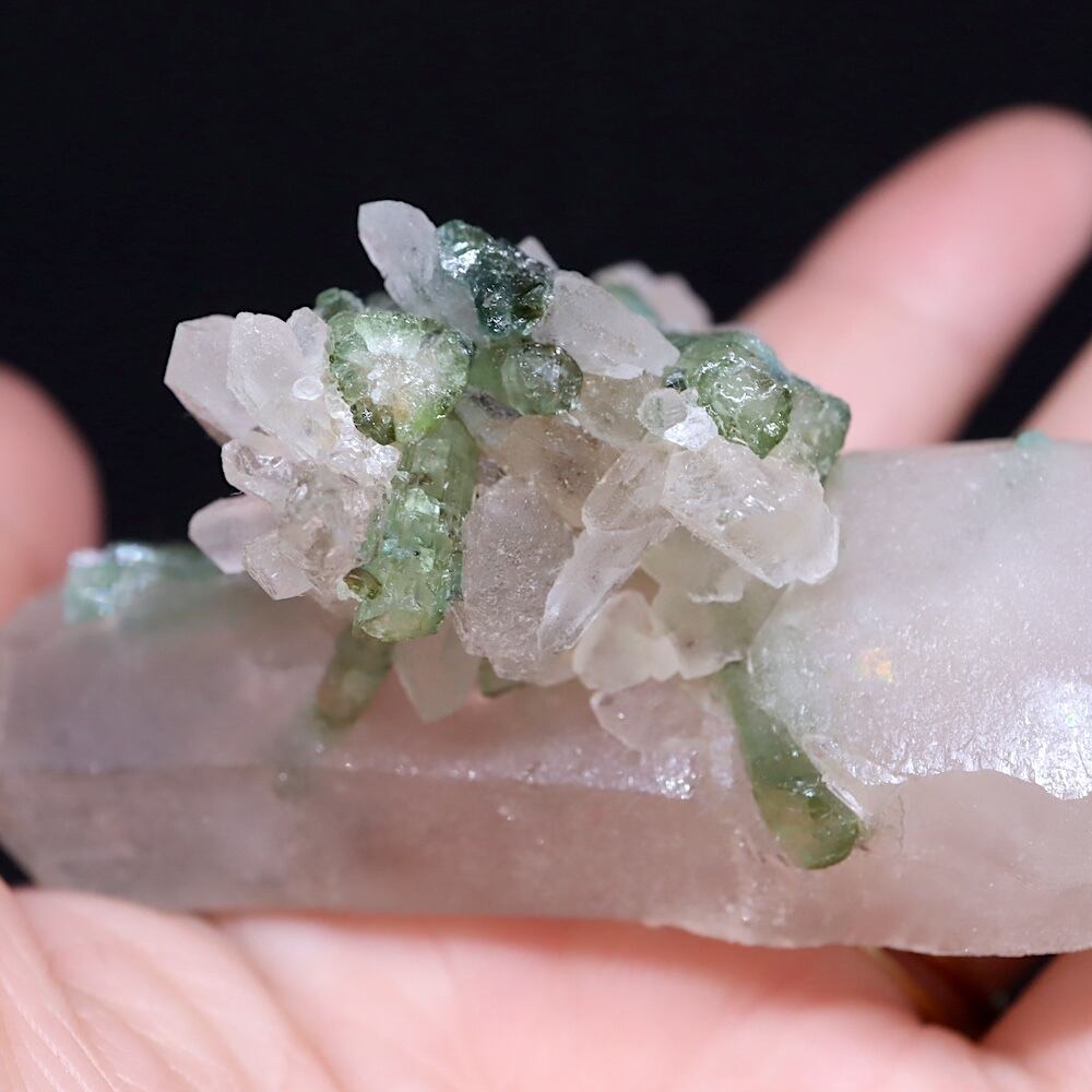 グリーン トルマリン 母岩 クォーツ 電気石 94.5g T635 天然石原石