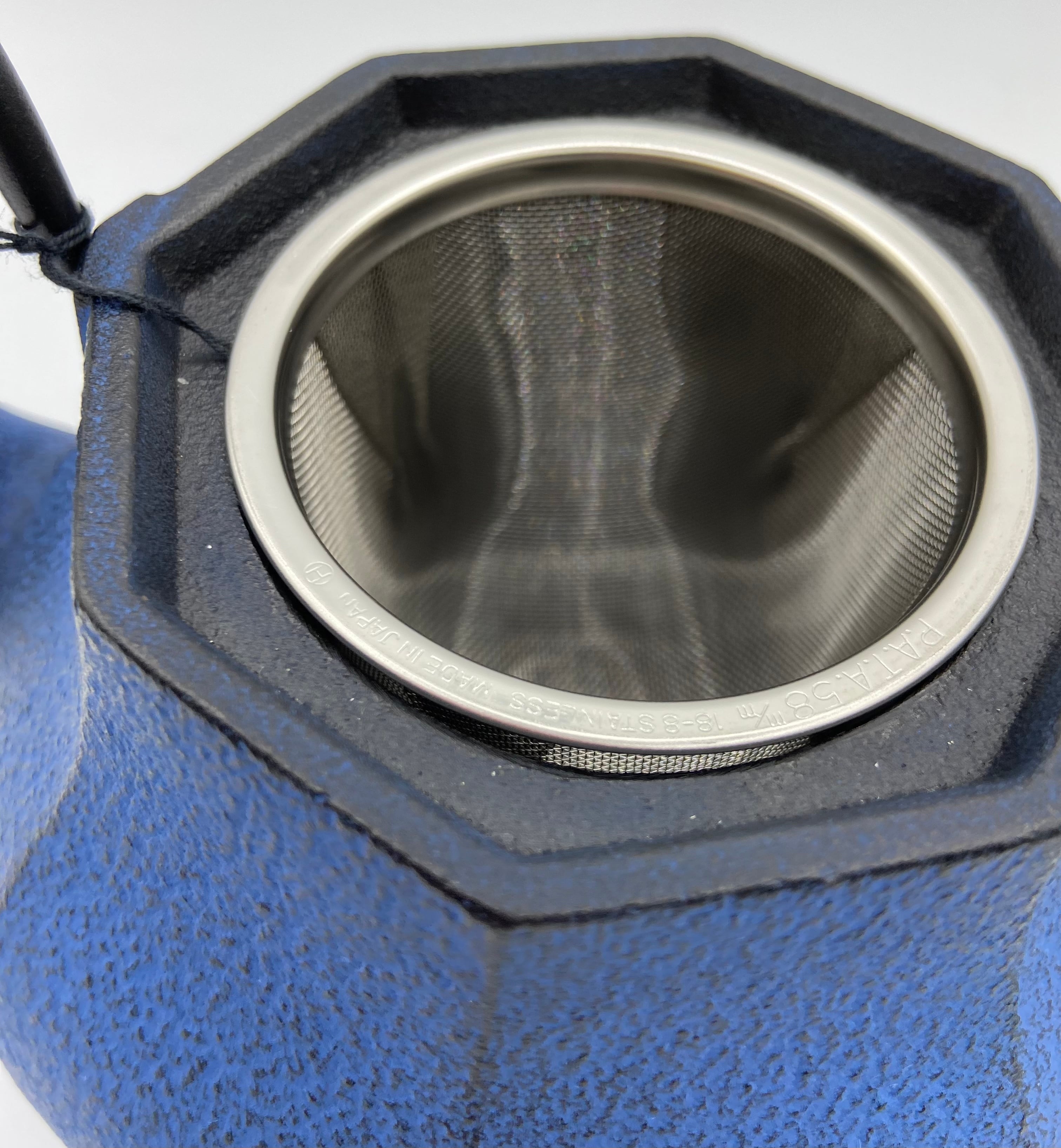 南部　鉄びん　　青 鉄瓶 みやび 青 大1.0L | 田舎暮らし屋｜南部鉄器通販.com