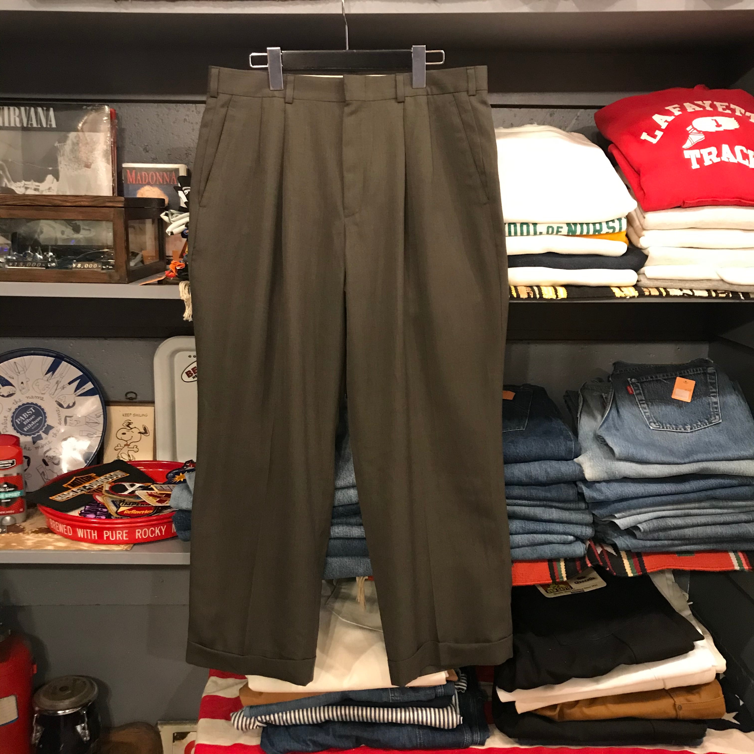 Dockers D3 Classic Fit Pleated Front Khakis  Rocky Mountain Connection   Clothing  Gear