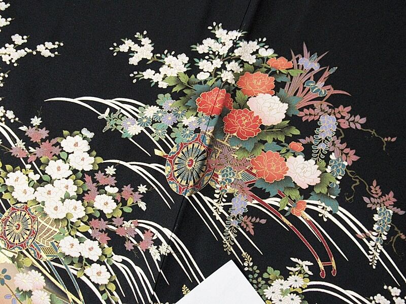 ポイント5倍 【未使用 仕付け】黒留袖 正絹一越 比翼 刺繍 波に花車文