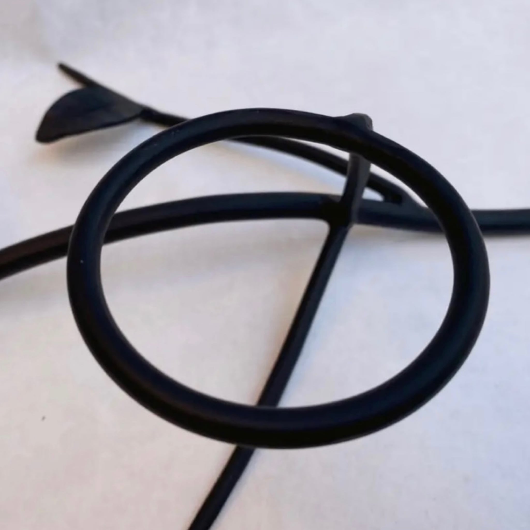 Iron Works 鉄器 枝 S (幅30 cm) | TSUNE;田中恒子の器 Iron Works 鉄器 枝 S (幅30 cm) | TSUNE;田中恒子の器