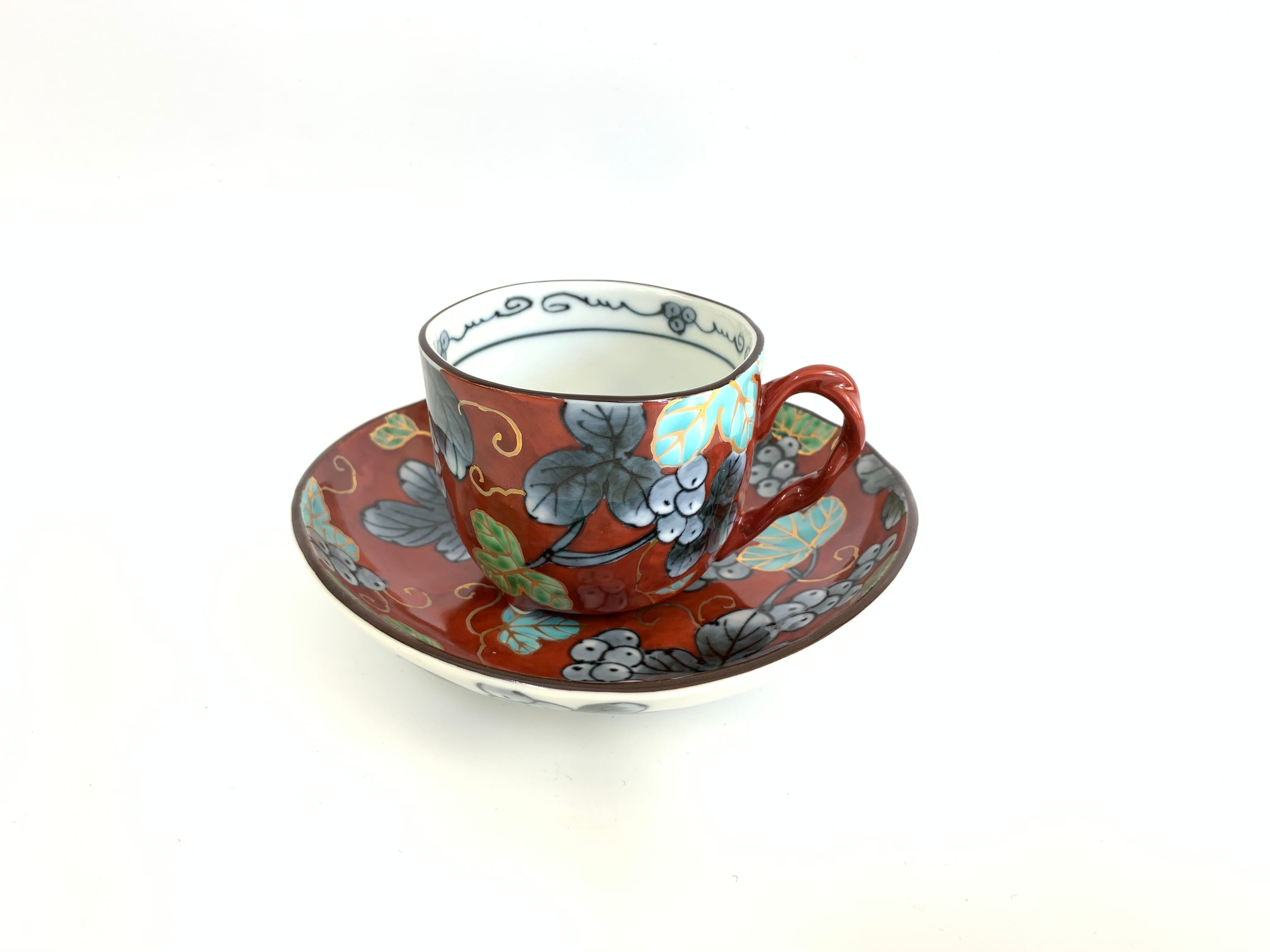 染錦ぶどう絵 三つ足コーヒー碗皿