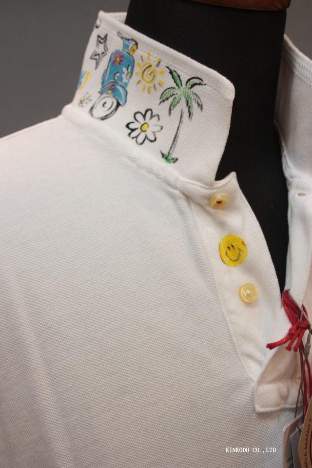 衿裏のプリントが可愛い白のポロシャツ　BOB・ボブ（イタリー製）