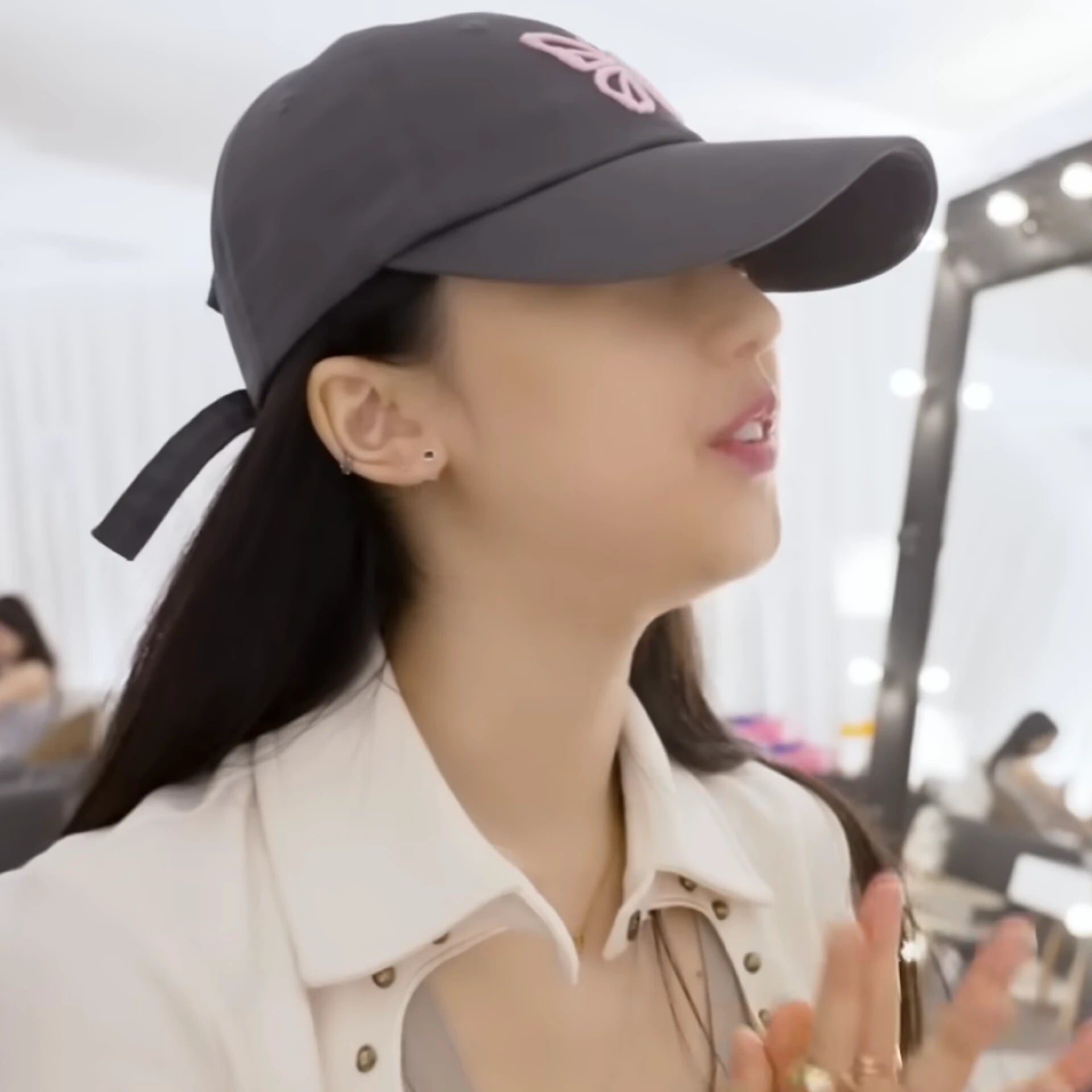 ☆ BABYMONSTER ルカ 着用！！【NICK&NICOLE】VINTAGE BUTTERFLY BLINK