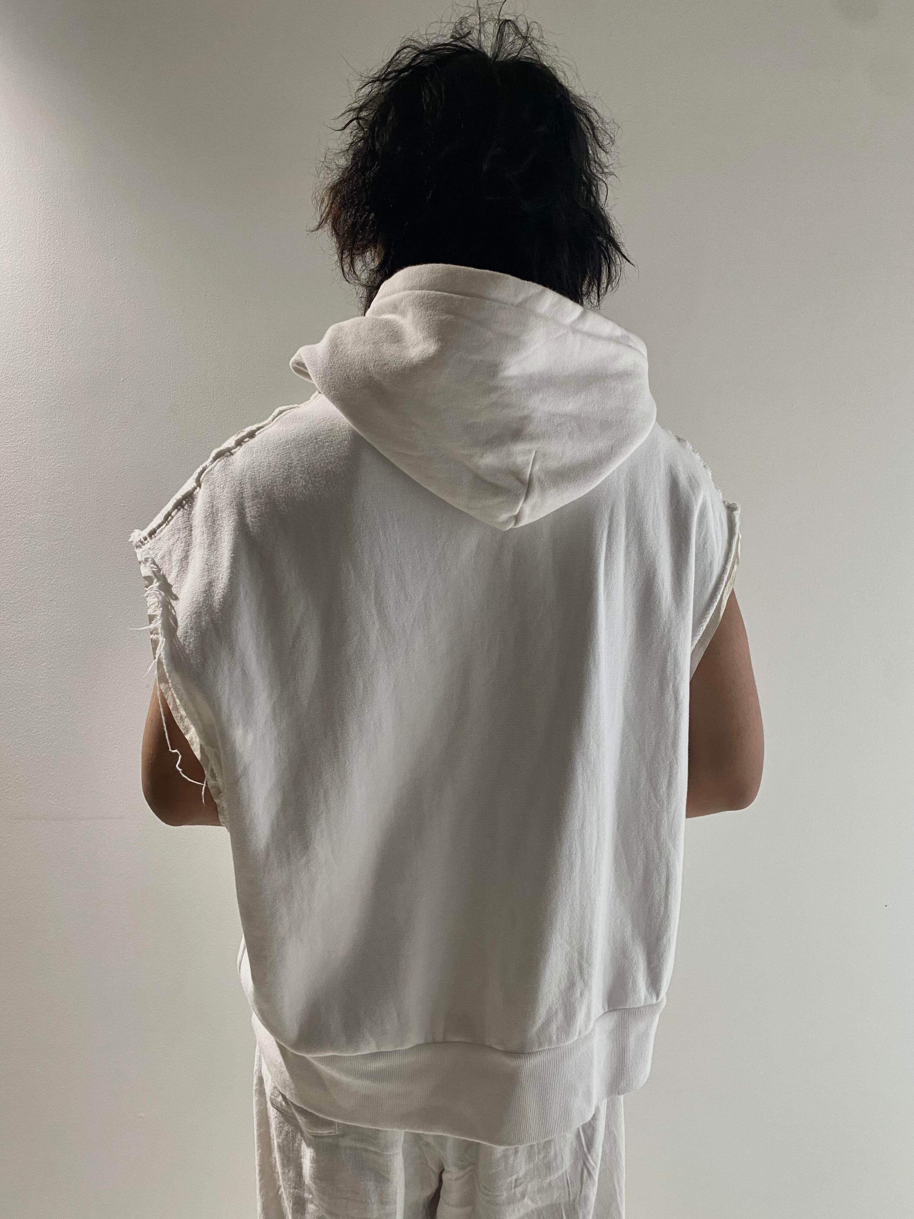 Midorikawa HALF ZIP SLEEVELESS SWEAT