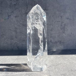 虹すごい◎【高品質】ミナスジェライス産クリアクォーツ タワー03◇Clear Quartz◇ 天然石・鉱石・パワーストーン