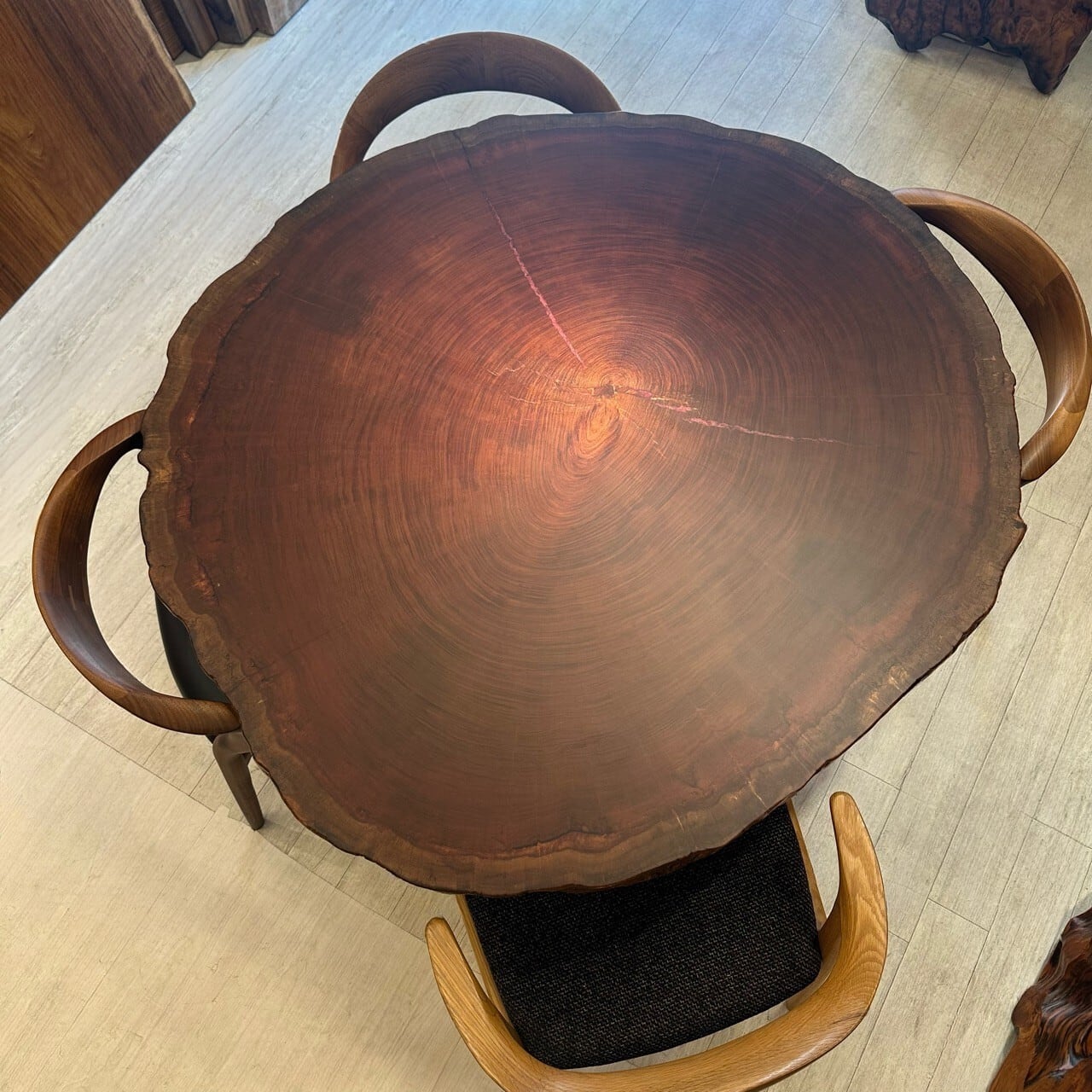 【輪切り】ブビンガ_1260×1230×60_浅草本店_テーブル天板/一枚板 261579 t001