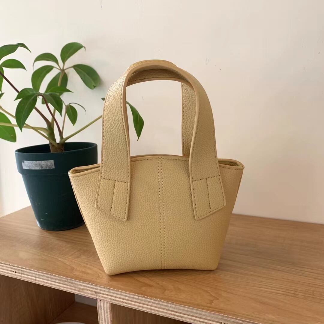 クリームカラー ミニバッグ　AS103-3051