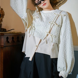 トップス レディース 送料無料 フラワーキルティングプルオーバー 長袖 レイヤードプルオーバー レースアップリボン バルーンスリーブ ランタンスリーブ パフスリーブ おしゃれ スタイル 小顔見せ 着痩せ 体形カバー インスタ トレンド フェミニン きれいめ かわいい フラワー柄 リボン キュート 女子会 オフィス 通勤 OL リブ袖 エレガント フェミニン オフホワイト こなれ感 秋 オータム ロマンチック レトロ ガーリー ふんわり デート お出かけ スリット