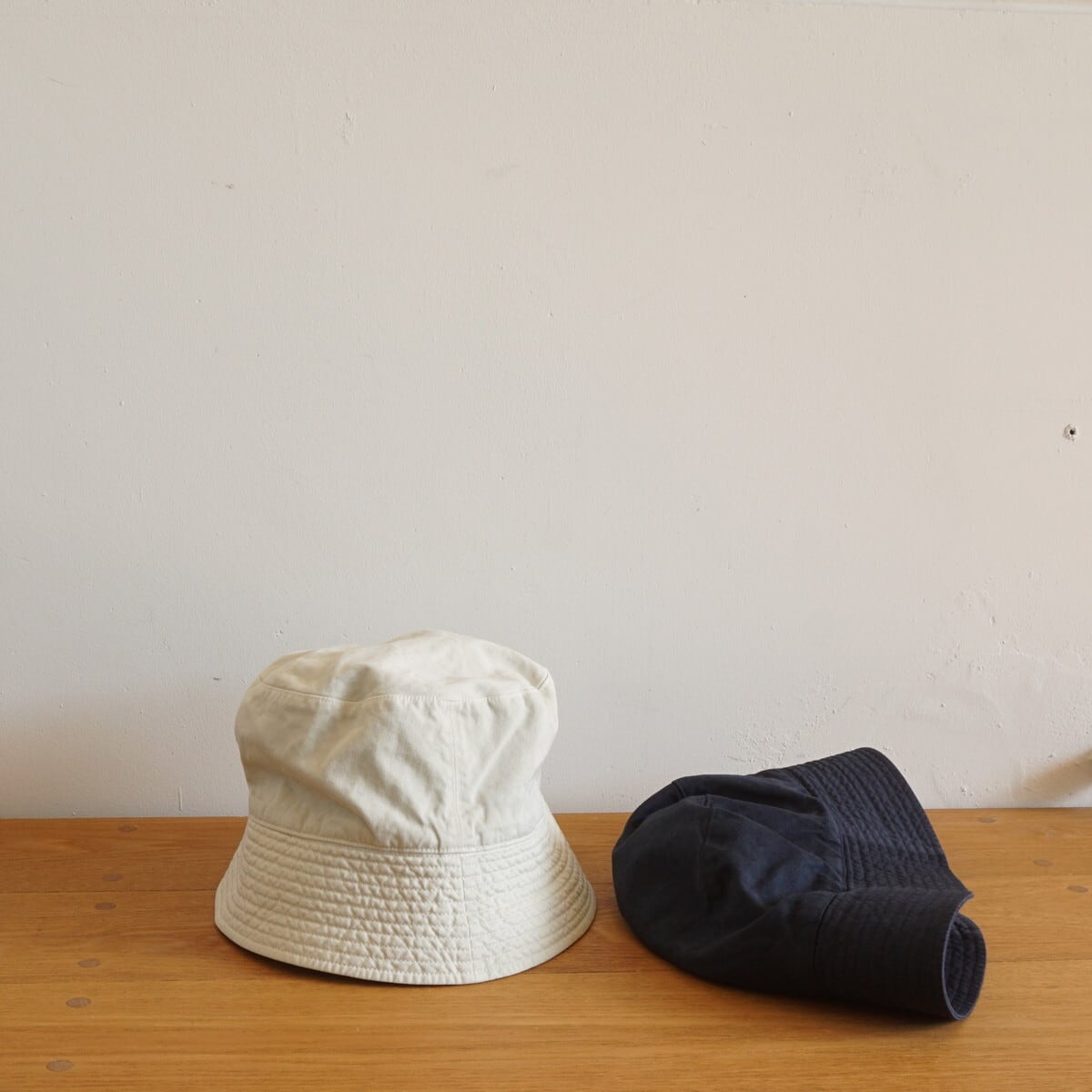 AURALEE/オーラリー・GARMENT-DYED FINX CHINO BUCKET HAT MADE BY