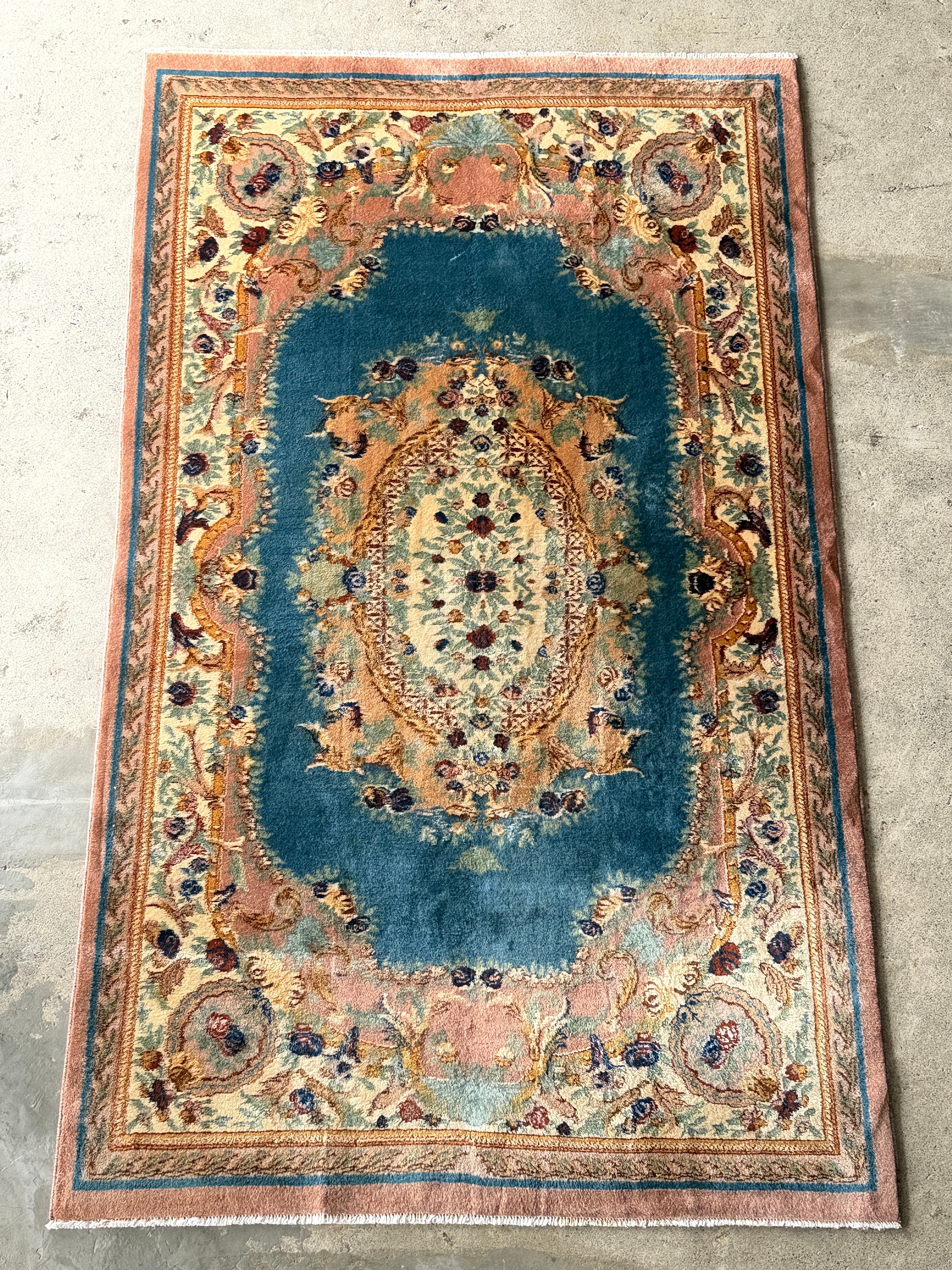 Antiques&Crafts880