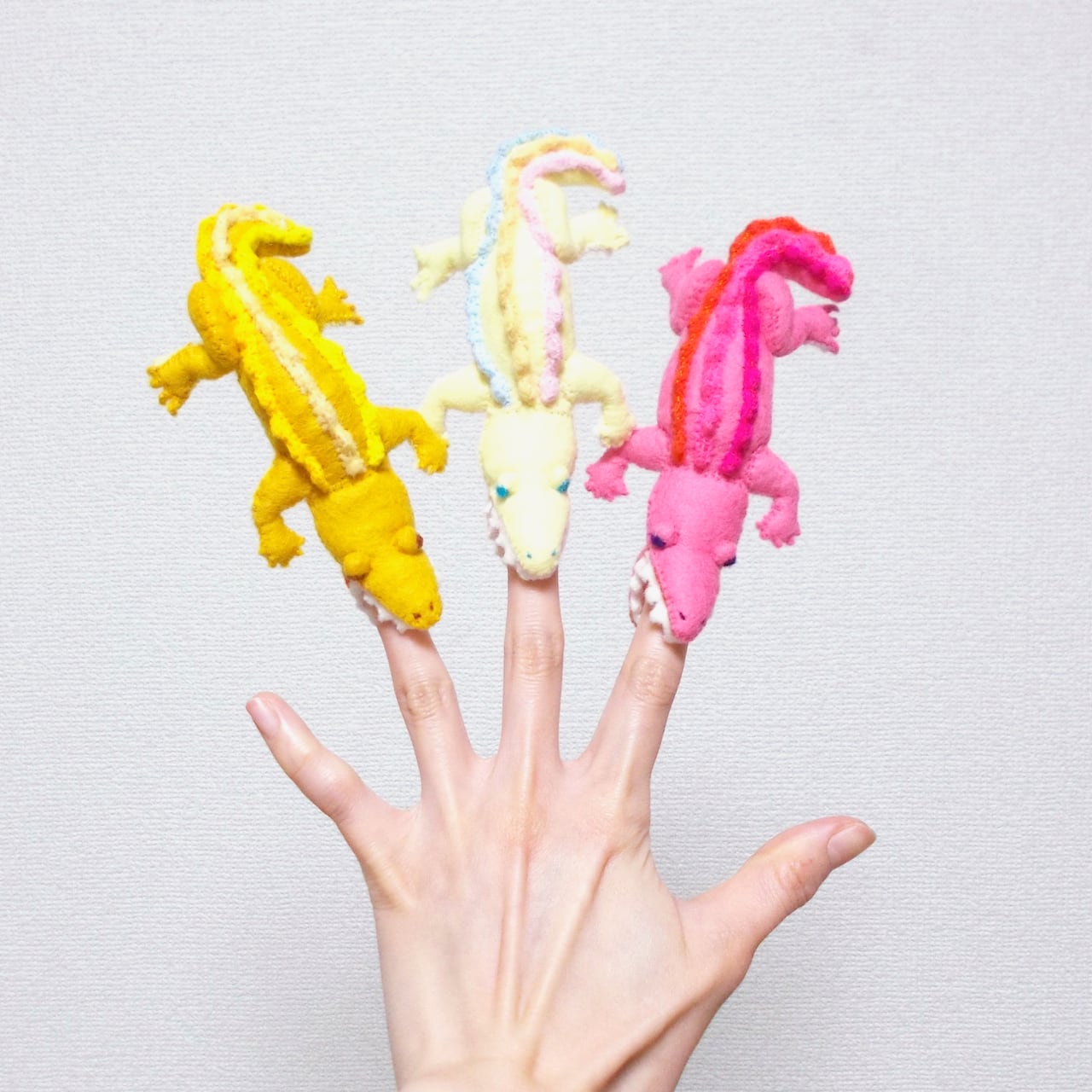 甘噛みワニ | 指人形、はじめました