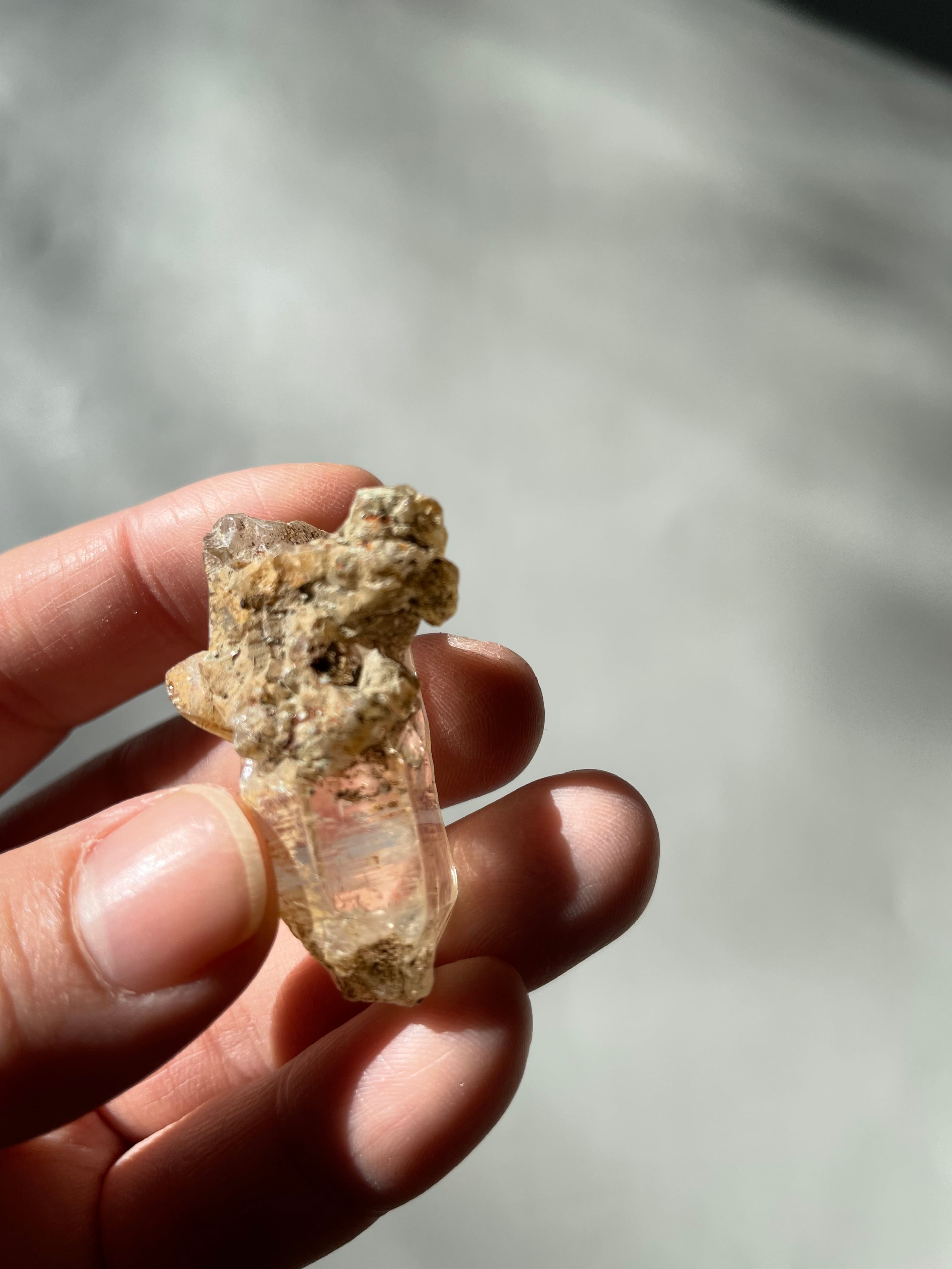 パキスタン　ギルギット　スカルドゥ産　ヒマラヤ水晶　マニフェステーション　ゴールデンヒーラー