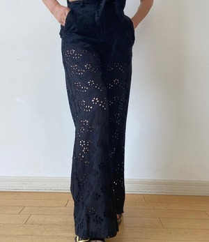 RINASCIMENTO ブラックコットンカットレースワイドパンツITALY ：RIN129284 ¥29,000＋tax