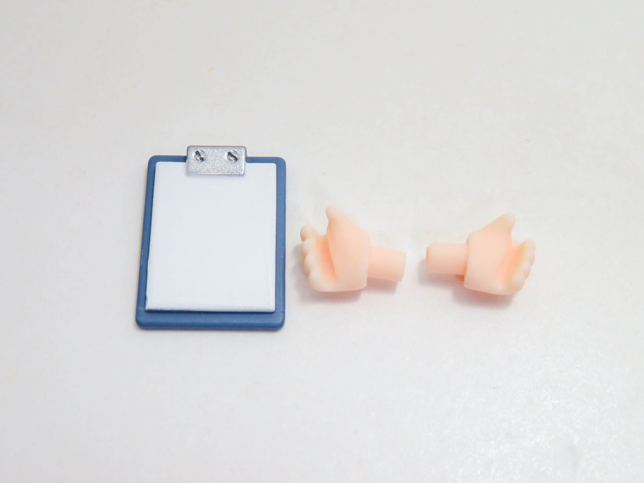 再入荷【2735】 リナリー・リー 小物パーツ バインダー ねんどろいど