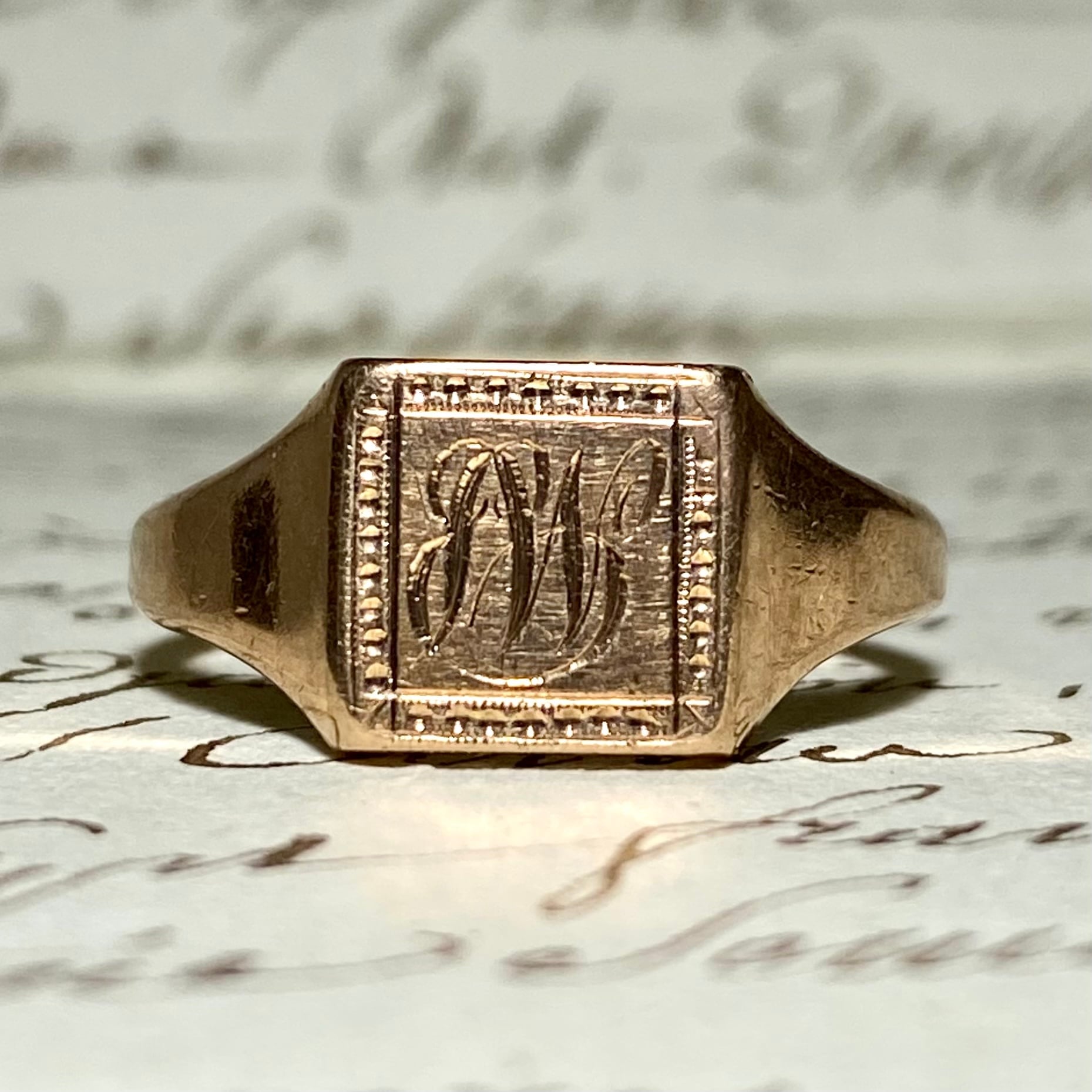 イギリスヴィンテージリング シグネットリング1945年 デイジーリング アンティークジュエリー Daisyring