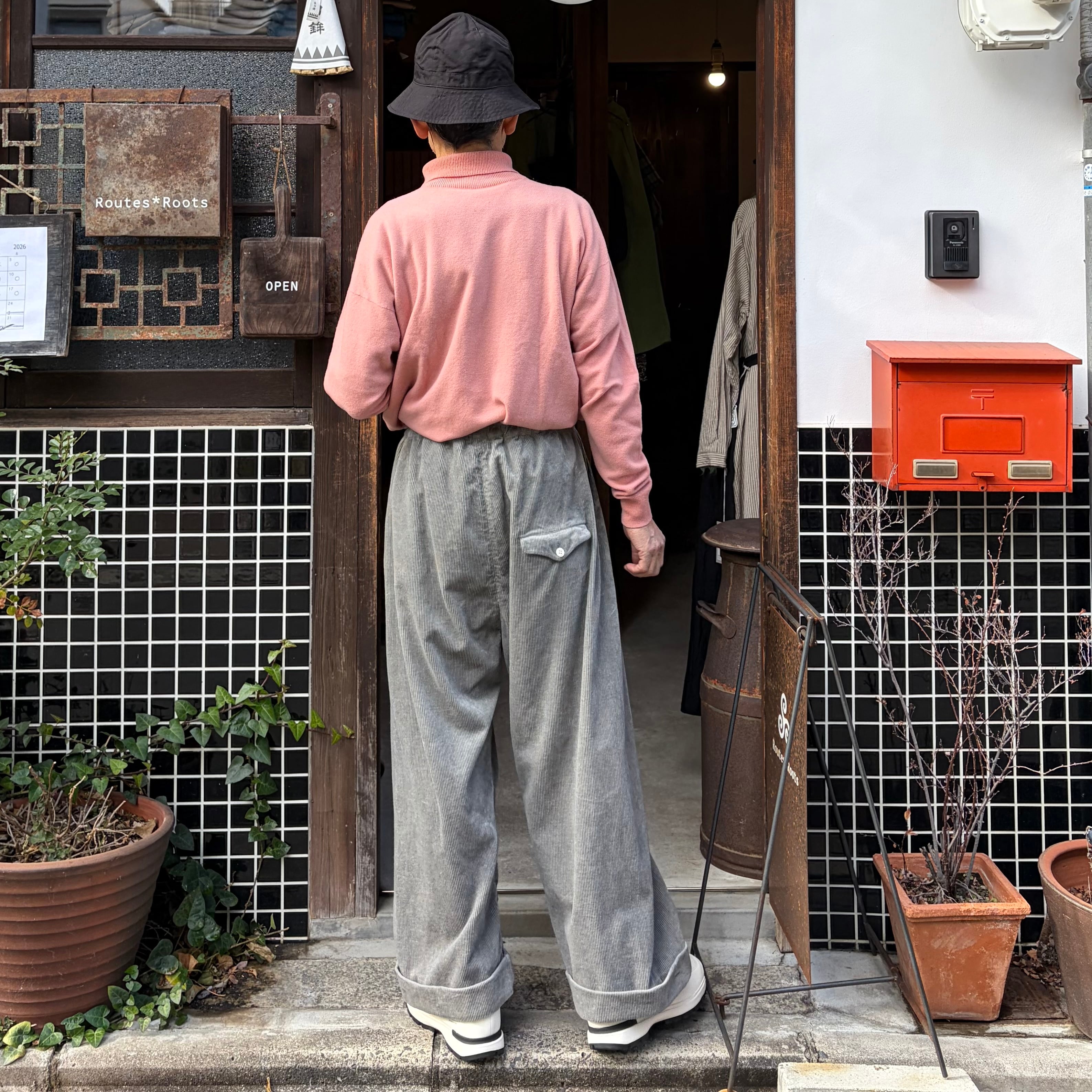 MITTAN KN-21 ウールタートルセーター 薄紅 | Routes*Roots