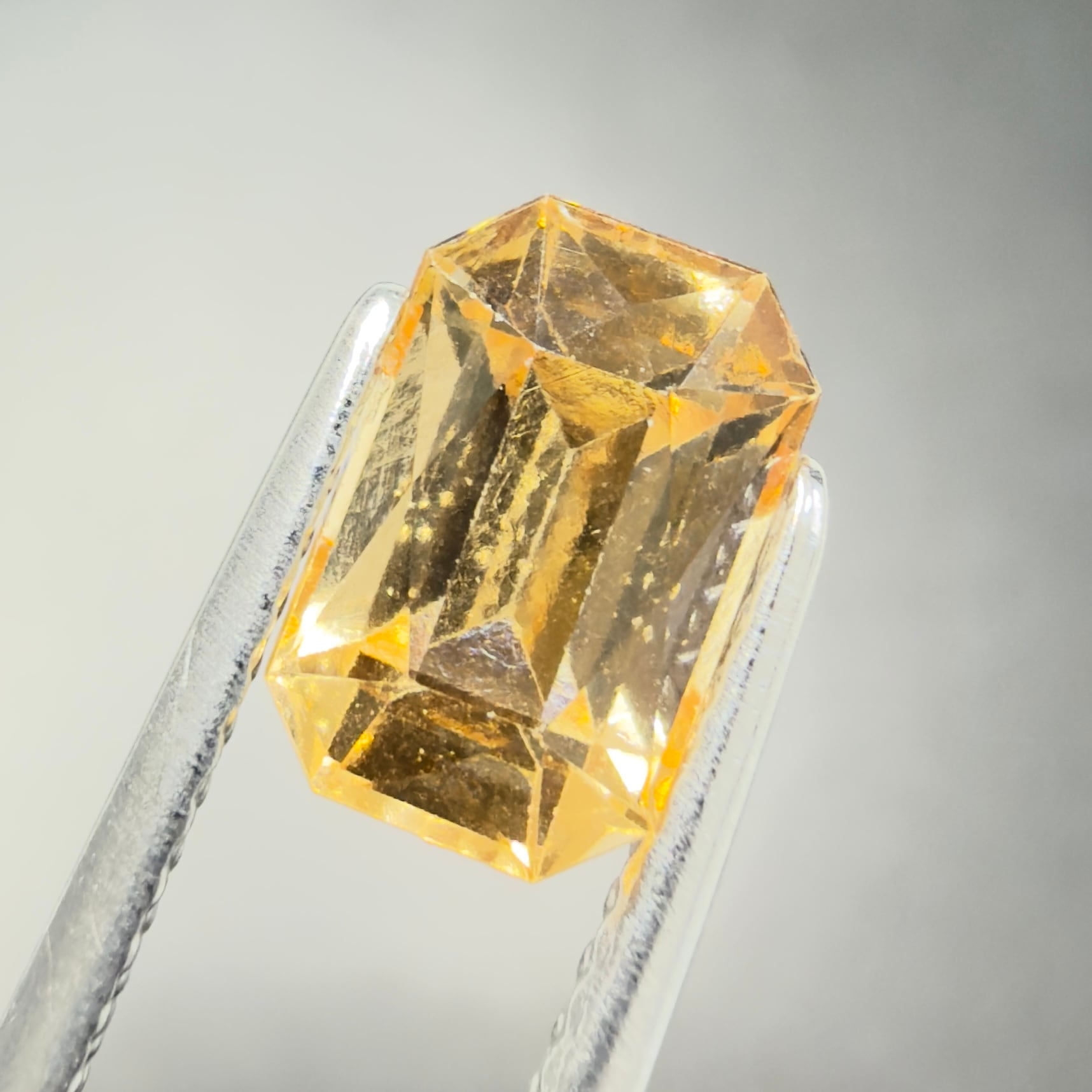 ヘソナイトガーネット】 ルース 1.63ct | たからいしルース オンライン