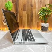 美品 2022年式/HP ProBook 450 G9/メモリ8GB/SSD256GB/15.6型/大型ノートパソコン
