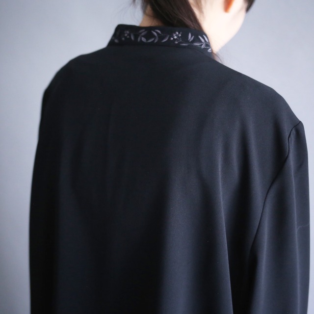 "草花×刺繍" half fly-front minimal design loose mao-collar mode shirt