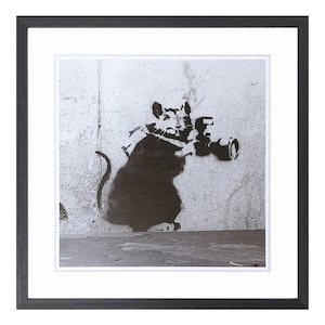 [額縁付き] バンクシー「Papa-rat-zzi」パパラッチラット ドブネズミ ねずみ アートポスター ブラックフレーム 420×420mm AFBS02