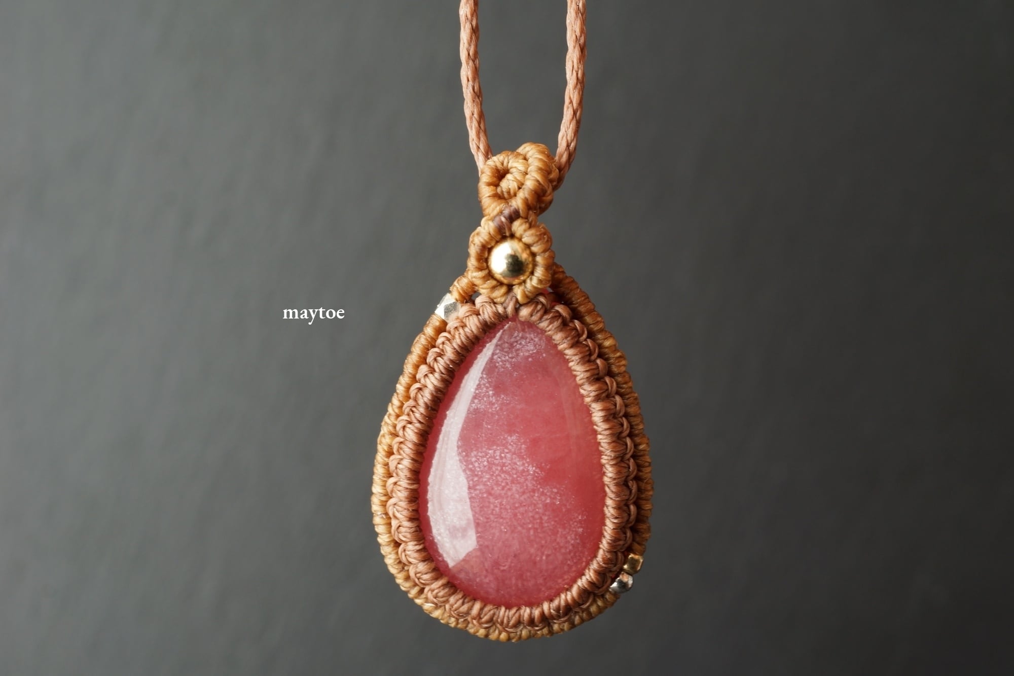 アルゼンチン産ロードクロサイト(インカローズ)のマクラメネックレス - early spring -【一点物】