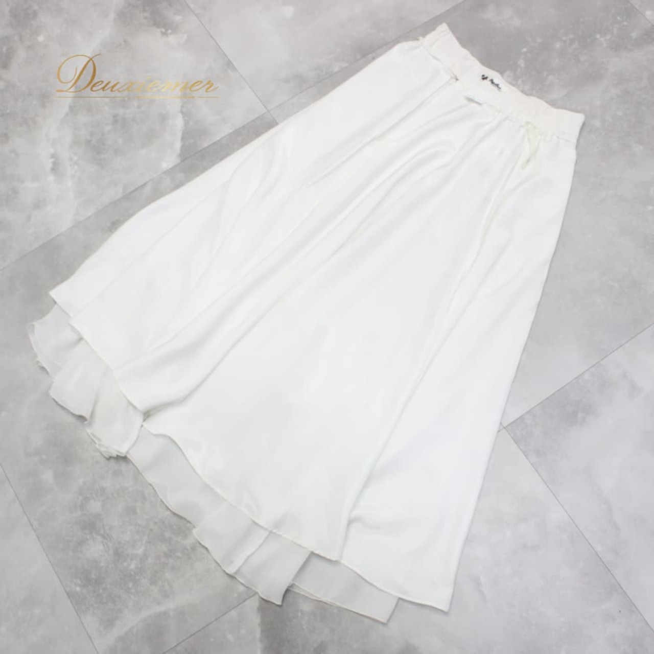 社交ダンス 衣装 スタンダード スカート レッスンウェア レディース Papillon ホワイト系 白 無地 フォーマル 練習着 シンプル ラウンドネック 丈長め フレアスカート ひらひら スカート単品 白スカート フォーマル練習 ダンスレッスン ダンス衣装 スタンダード用 ウエスト調整 きれいめ 清楚 無地シンプル ポリエステル 伸縮性 ポケットなし ファスナー ペチコート風 シワになりにくい ヨーロピアン ダンス ウェア 婦人用 レディース用 白コーデ 上品 エレガント コーデ映え コーラス 文化祭