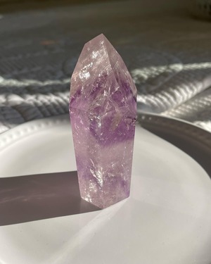 ブラジル産　アメシストファントムポイント