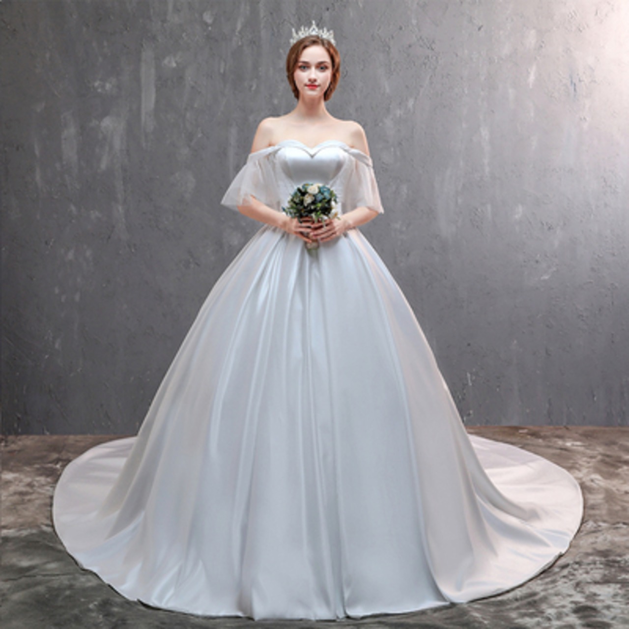 送料無料！エレガント オフホワイト ドレス ワンピース こえる  