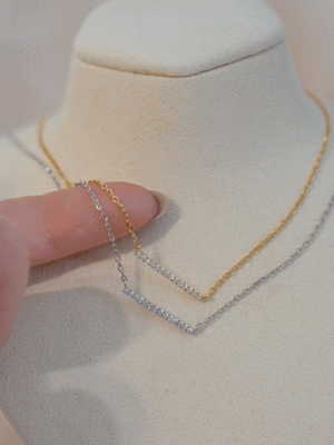 simple bar necklace
