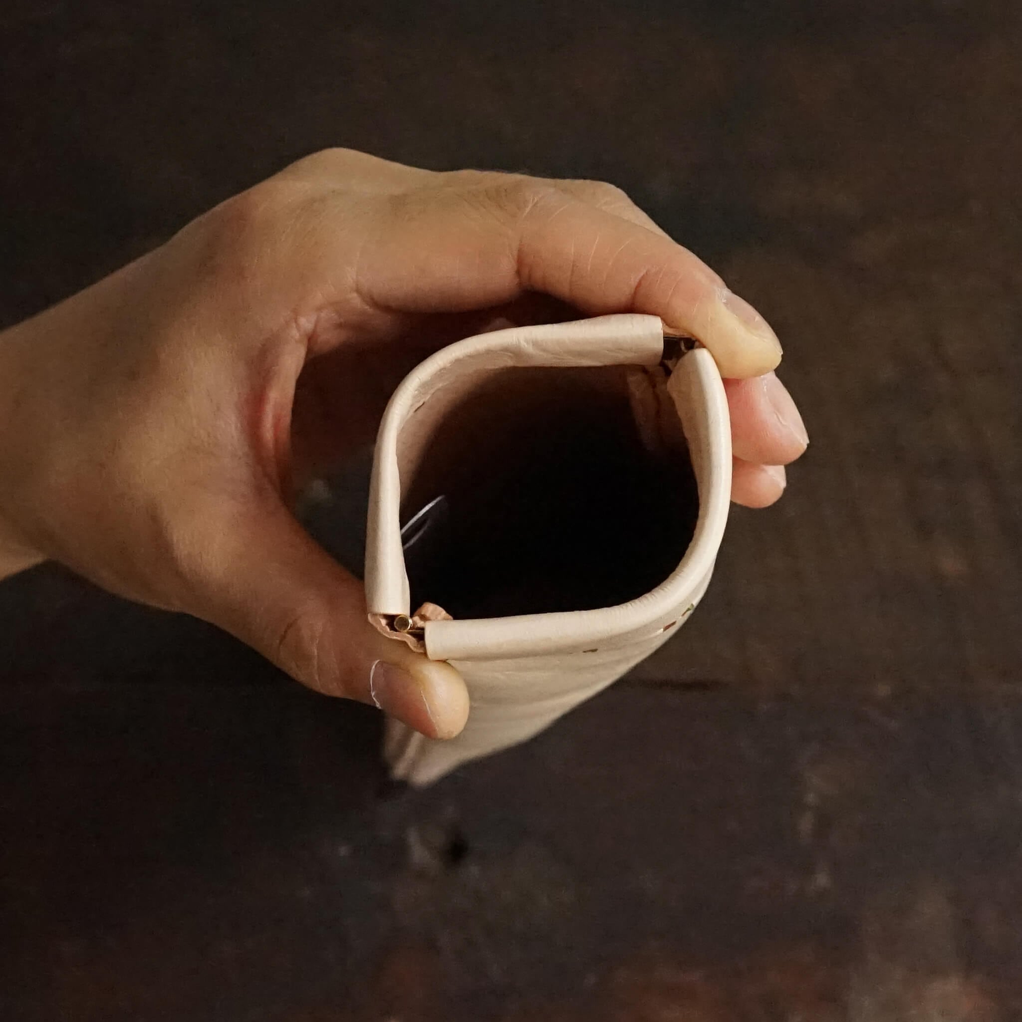 バネ口筆入 鹿ヌメ革 | lore + needles / ロー・アンド・ニードルズ