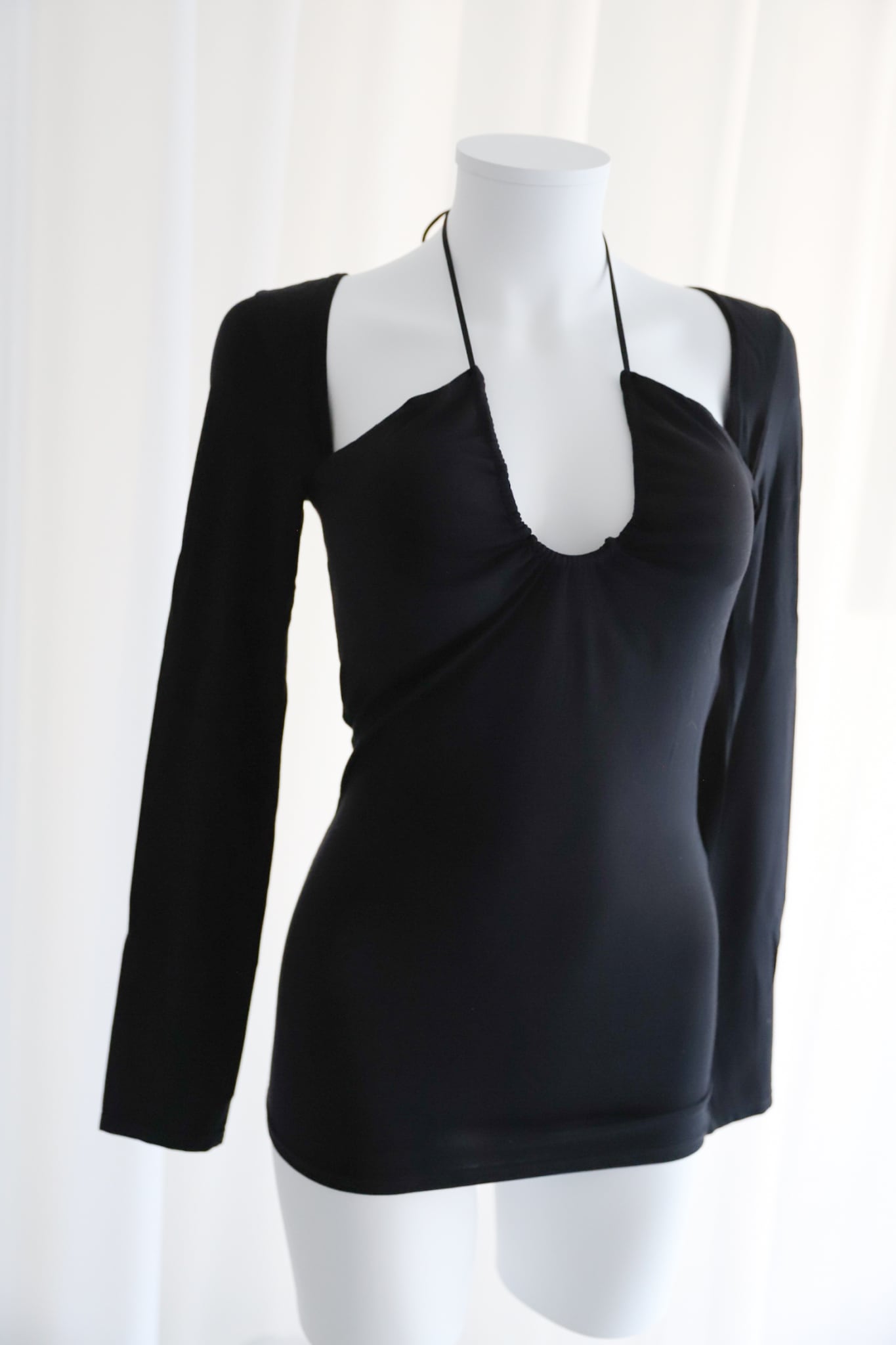 ホルターネックトップス（パッド付） | GEMINItale