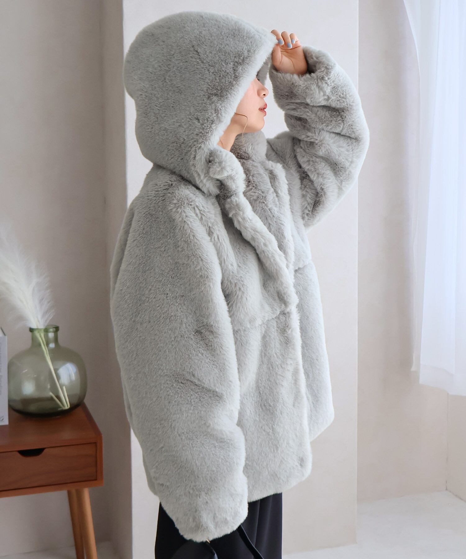 新品未使用】自由区グレー羊毛ファーコート Lサイズ定価6.3万円 ad