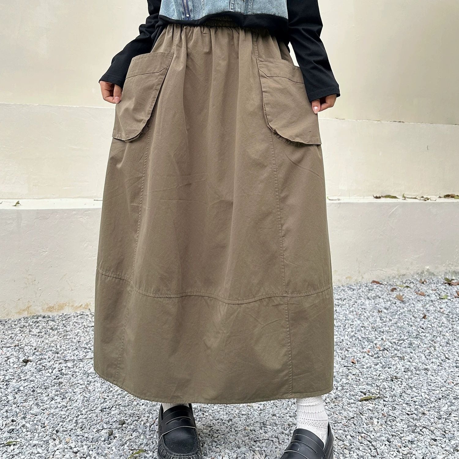 ELASTIC WAIST A-LINE MIDI SKIRT WITH POCKETS M-18435