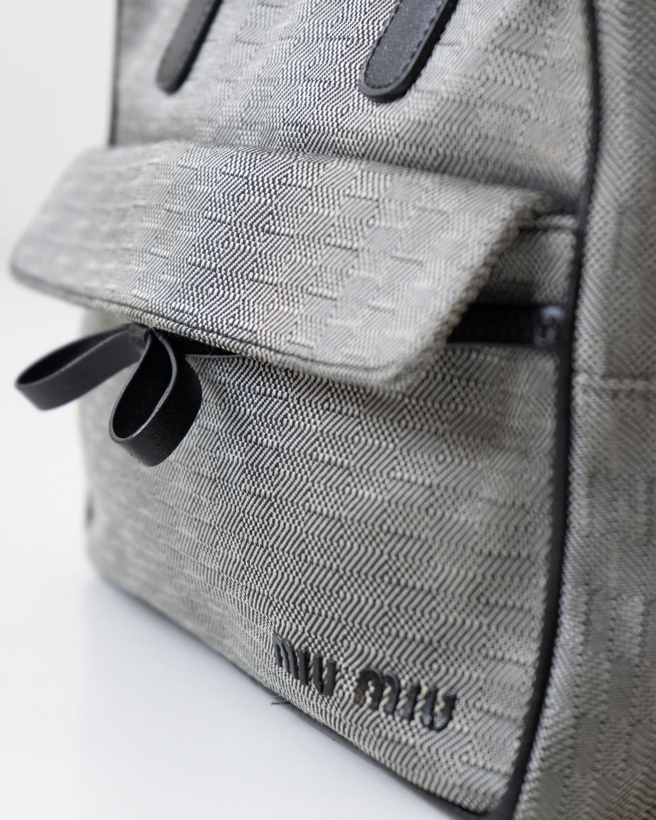 〈miu miu〉Hand bag