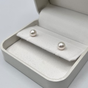 PT900 アコヤ真珠ピアス 7.0mm